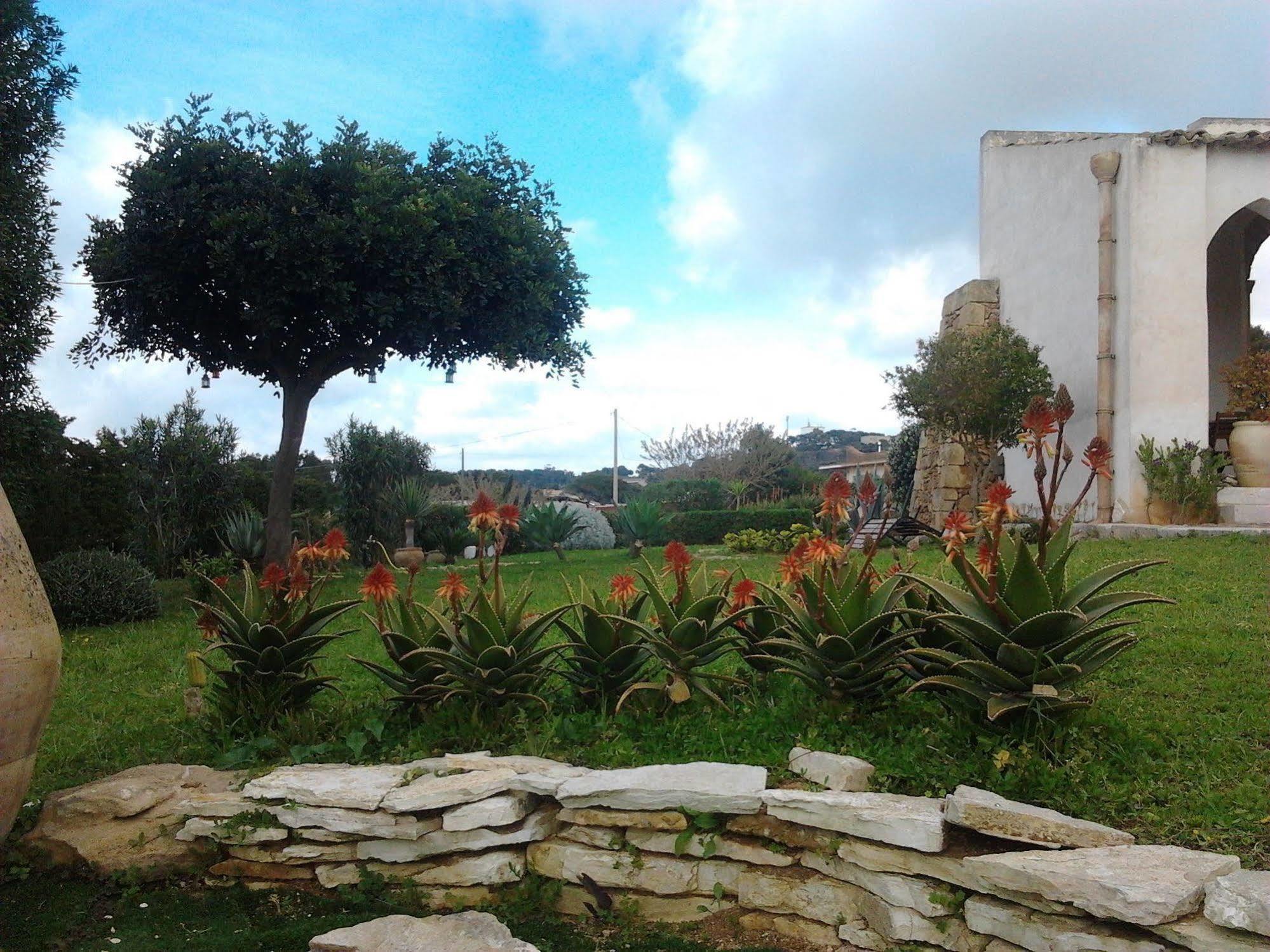 Casale Alma Bed & Breakfast Marsala Dış mekan fotoğraf