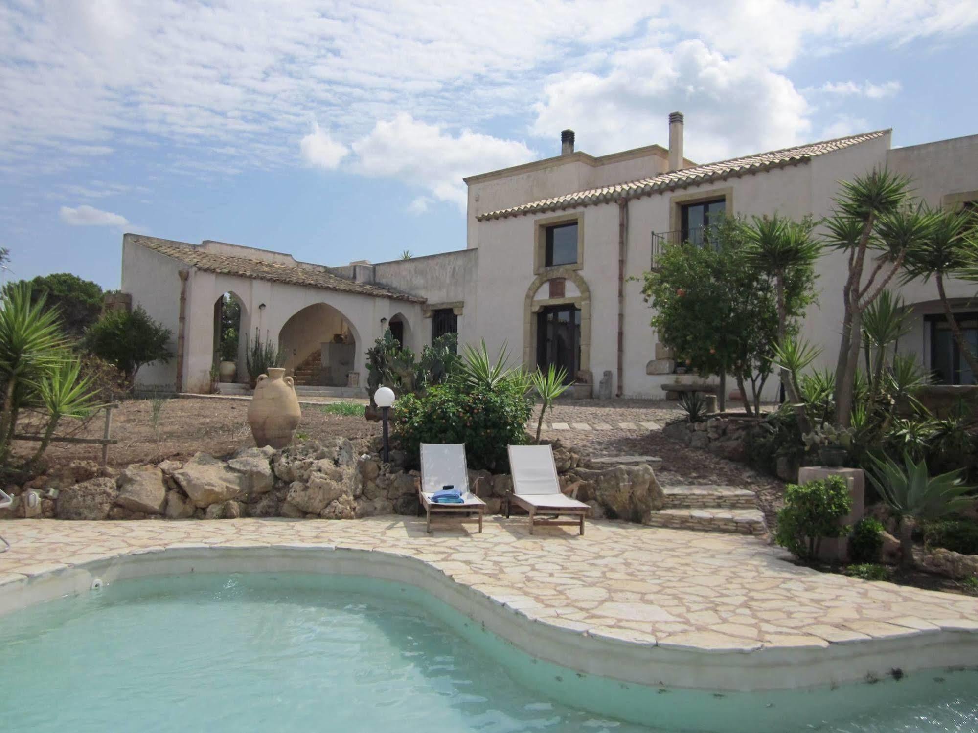 Casale Alma Bed & Breakfast Marsala Dış mekan fotoğraf